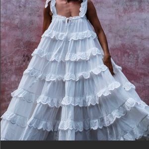 Innika choo white scalloped Iva biigdres dress discontinued. New /Never worn